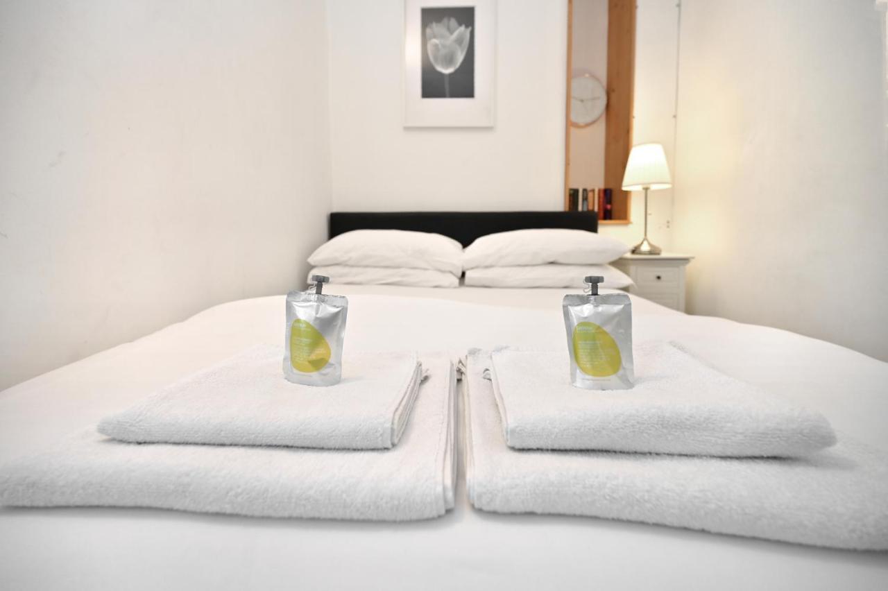 Nice Apartment - Great Portland St, Regents Pk, Euston Londra Esterno foto